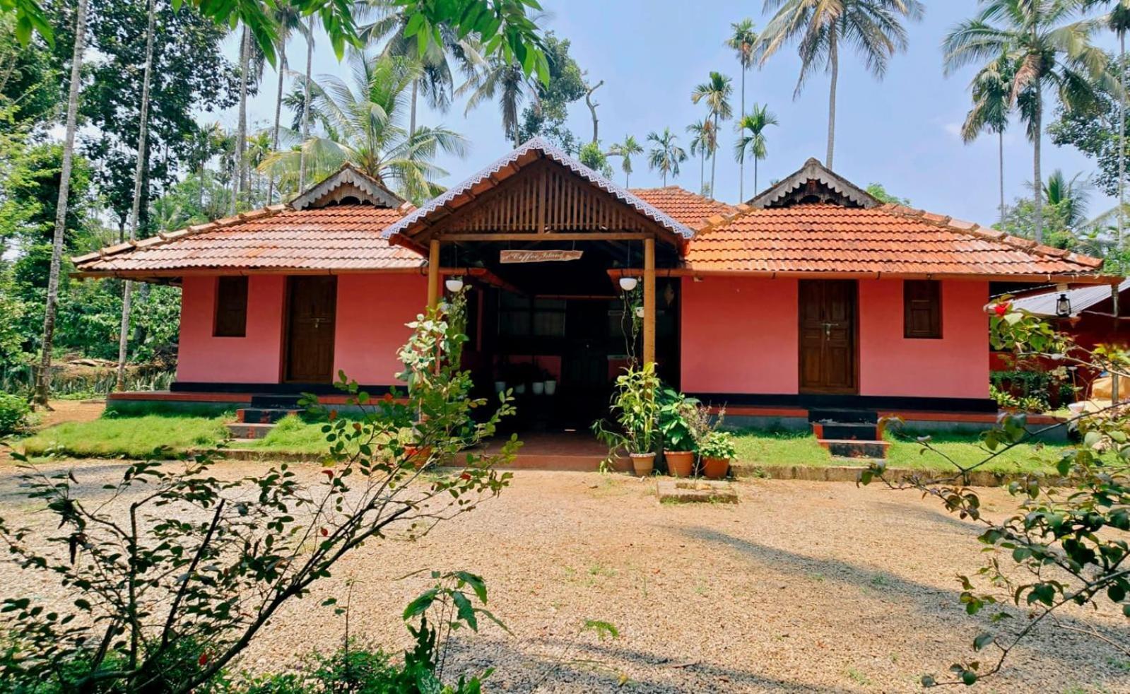 Coffee Island Resort Kaniyāmbetta Exteriör bild